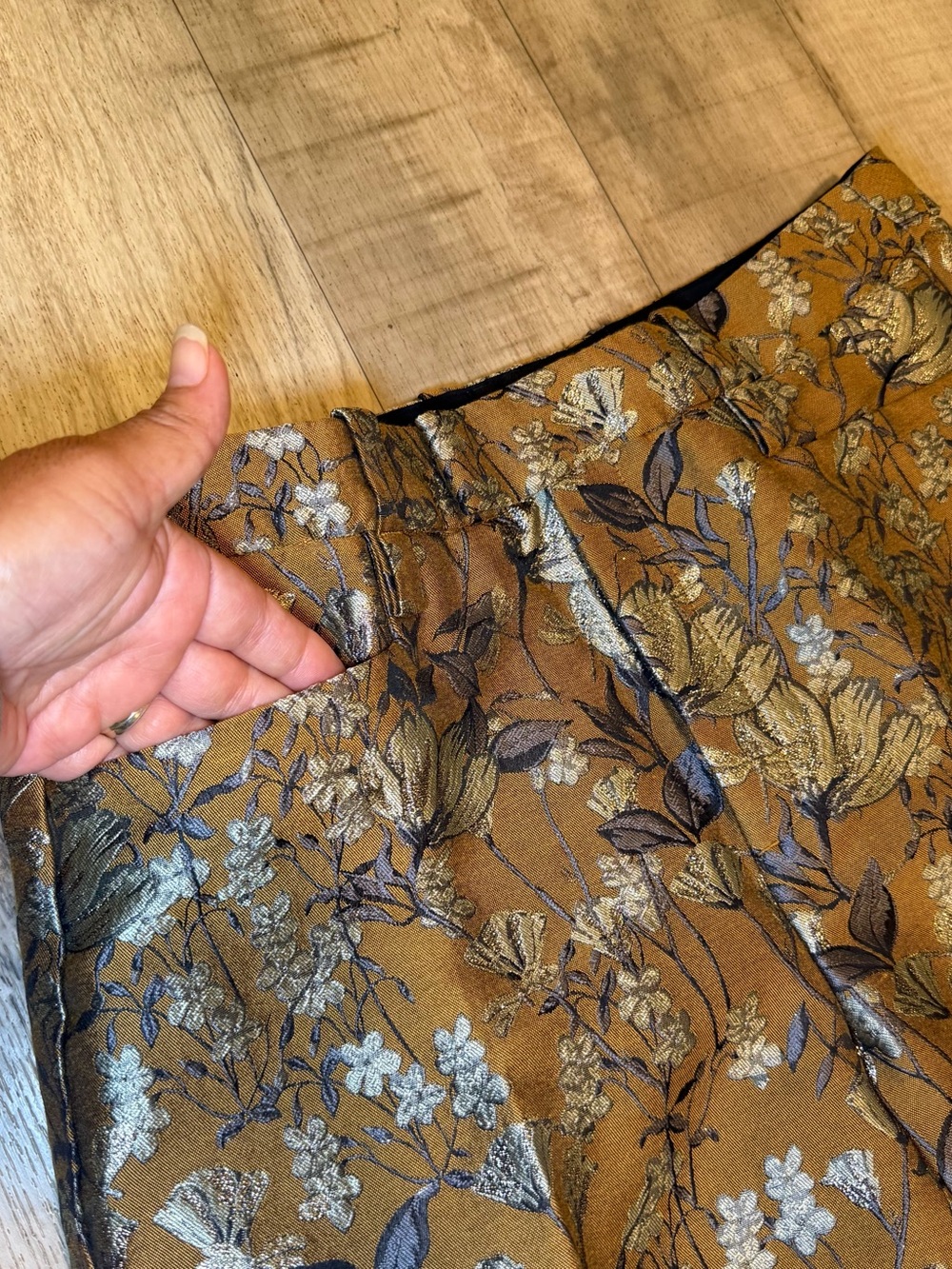 Banana Republic's Eclat Wide-Leg Brocade Pant Golds Size 4 NWT Brand New - Picture 5 of 16